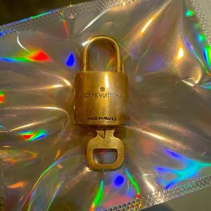 Authentic lock and key #307